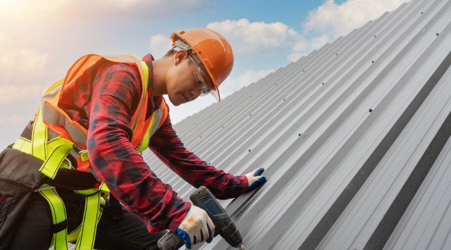 Professional residential roofers in Paige, TX